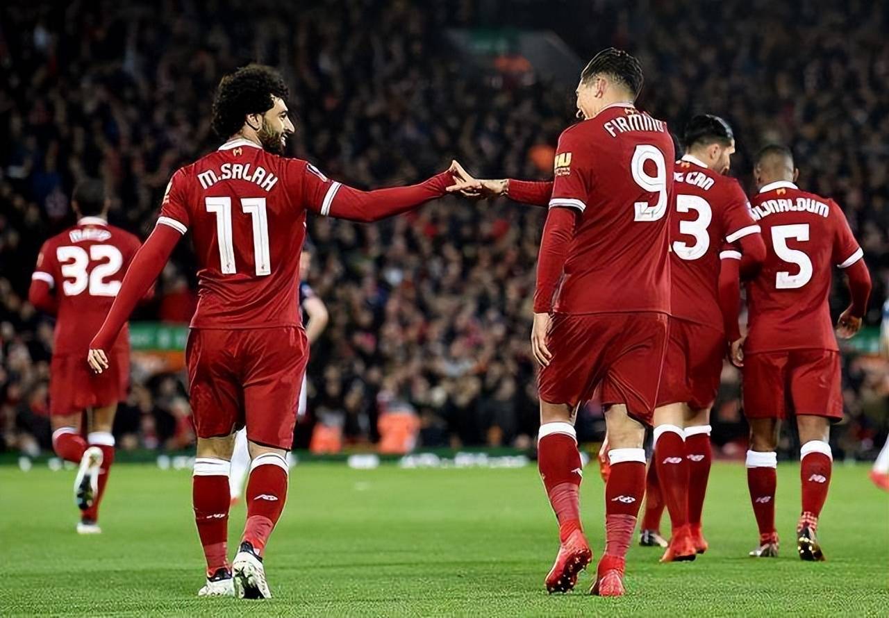 曼联主场战胜巴黎,提前晋级混合赛事 曼联主场战胜巴黎,提前晋级混合赛事