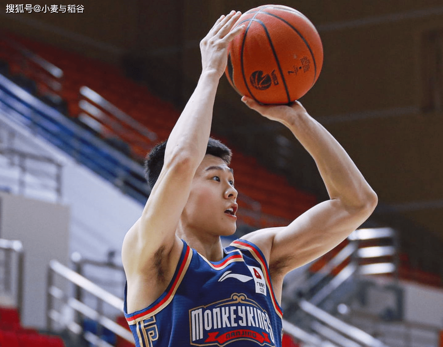 开云下载-沙砾上周受伤,仍担任对手防守核心的简单介绍