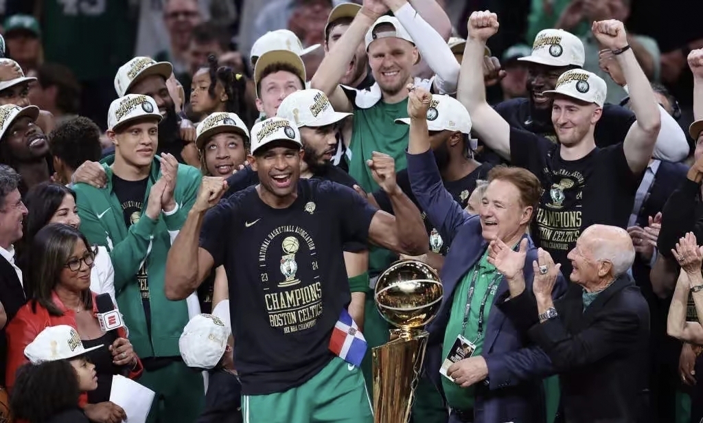 包含凯尔特人队核心发挥稳定队内氛围向好的词条