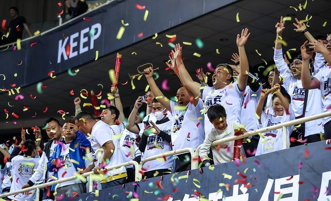 开云-关于誓军队客场失利,士气岌岌可危的信息