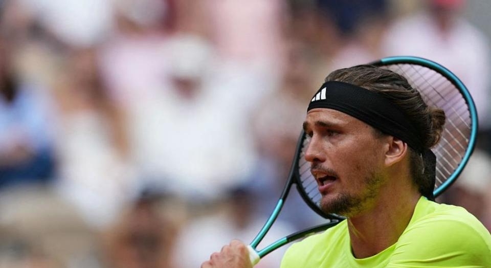 澳网轻取法网，兹维列夫扛起全队