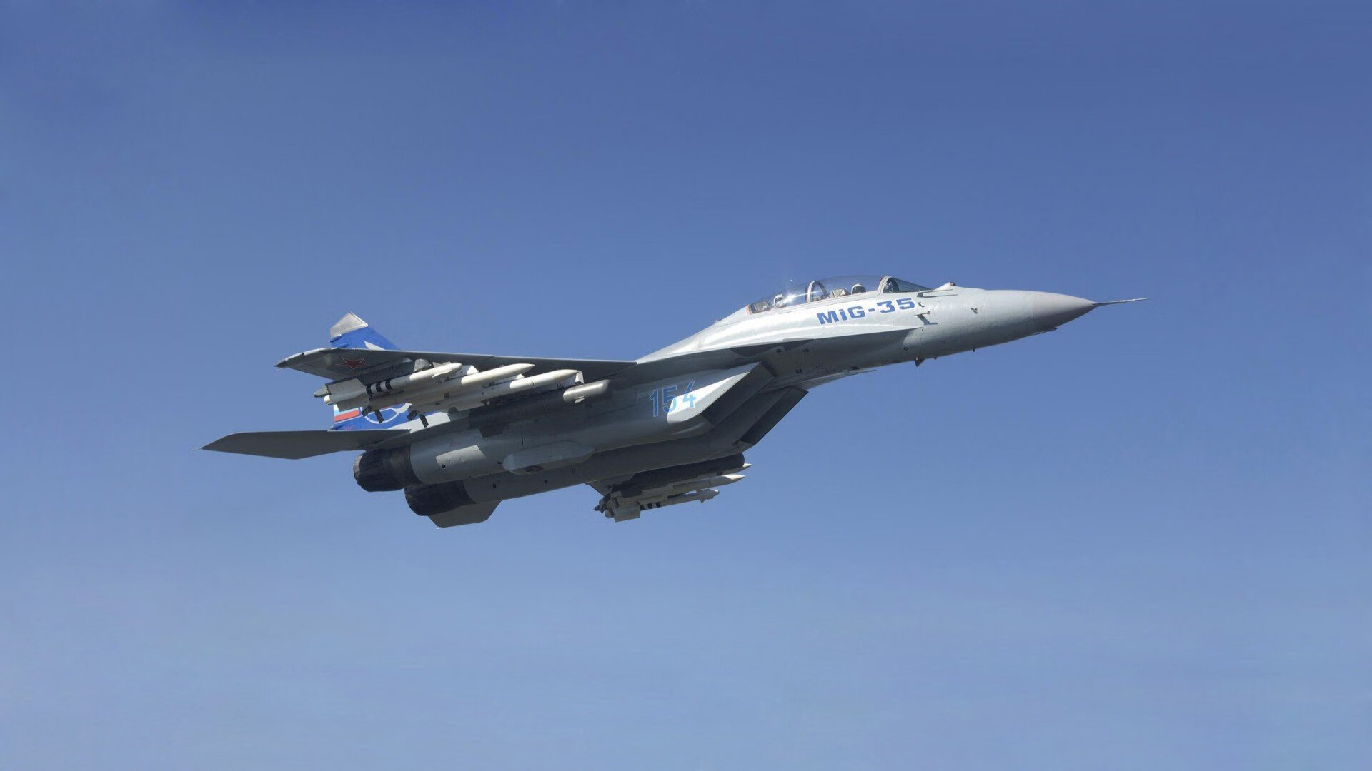 锁死郭艾伦+关键三双，霍勒迪定义外来巨星的终极价值