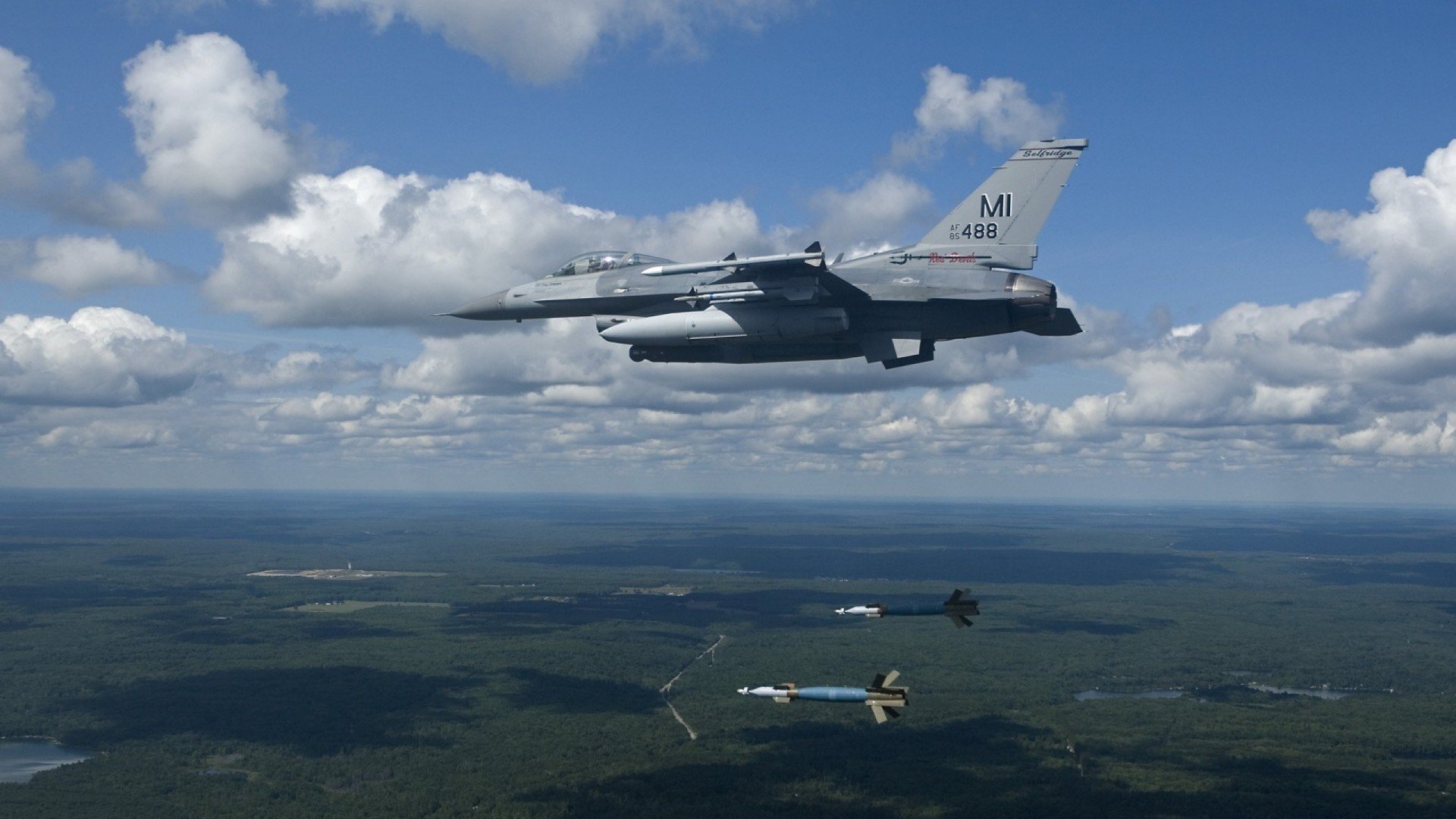 绝杀！哈登终场三分助老鹰淘汰76人，系列赛数据创新高