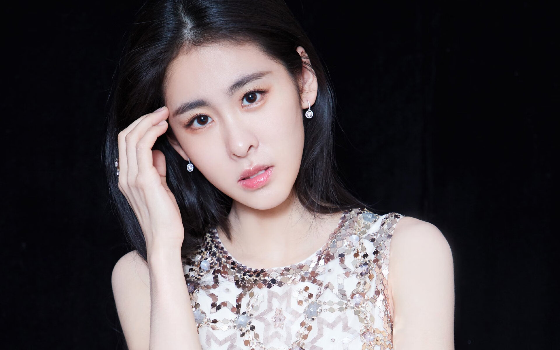 重塑浮岛，锡安关键时刻改写比赛定义，山西轻取篮网的非典型胜利报告